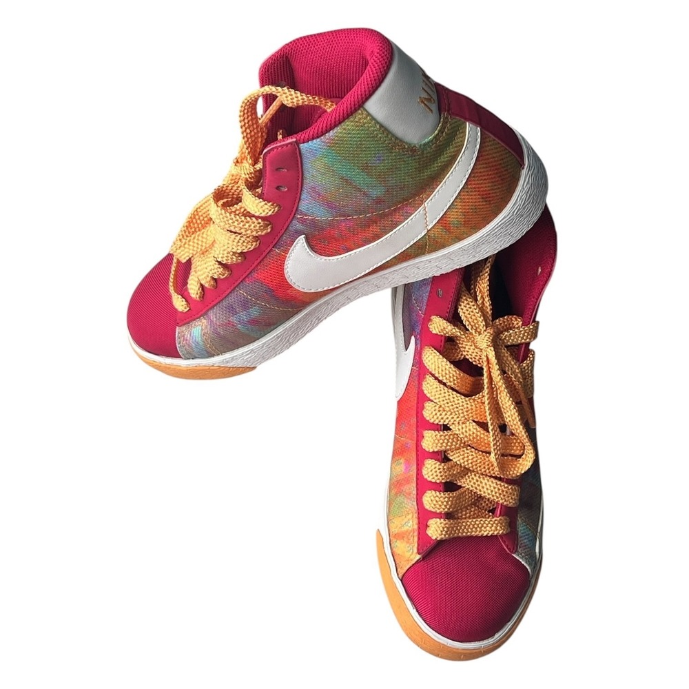 Vintage 2009 Nike Dunk High Premium Women's 7 Iridescent Multicolor Sneakers